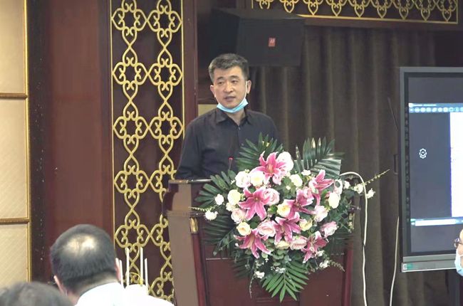 任磊主持省医学会病理学分会呼吸系统疾病病理学组成立会暨首届呼吸病理读片会